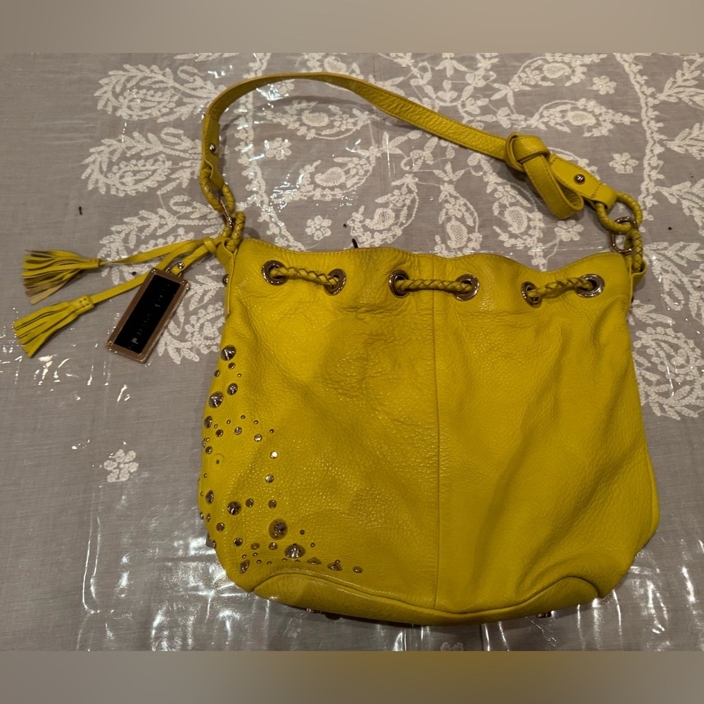 ❤️ LEATHER CHARLES DAVID STUDDED BAG IN ACID YELLOW COLOR - Picture 8 of 16